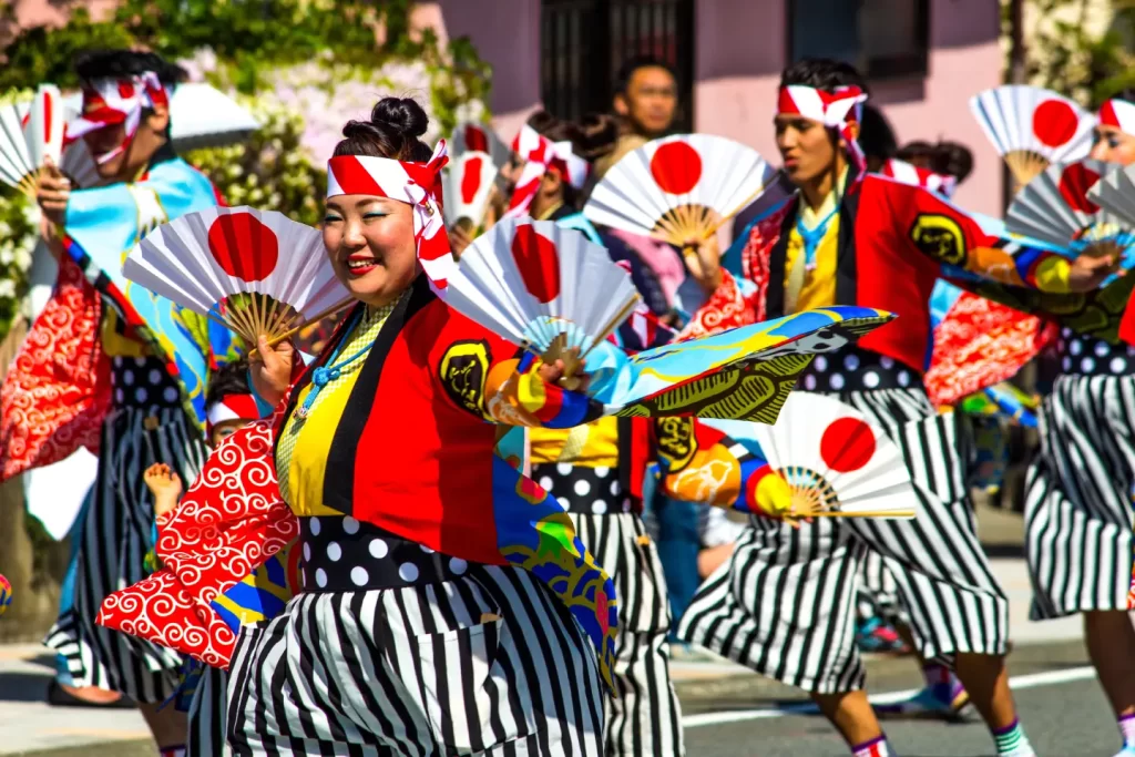 japanese-culture-girl-dancing