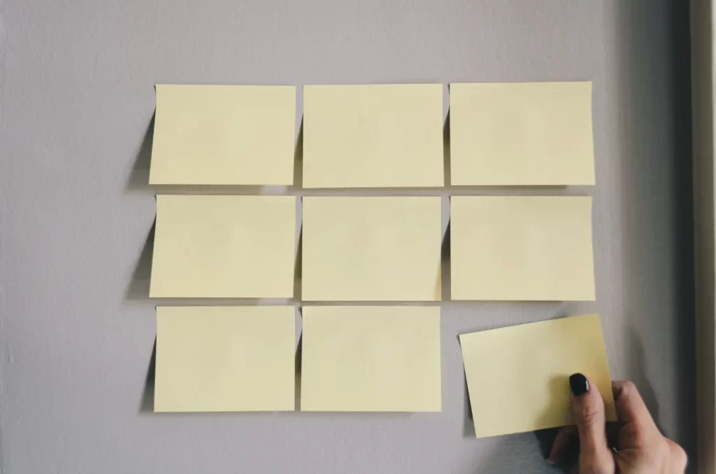 yellow-sticky-notepads-on-wall